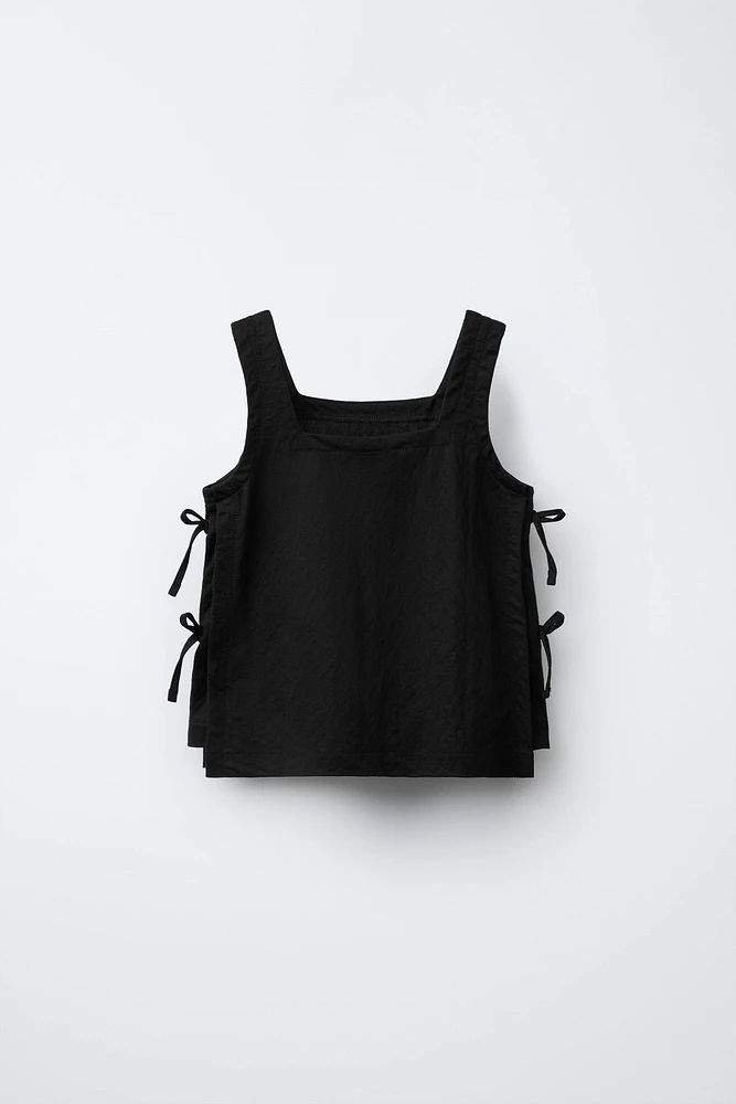 TOP AVEC NŒUDS