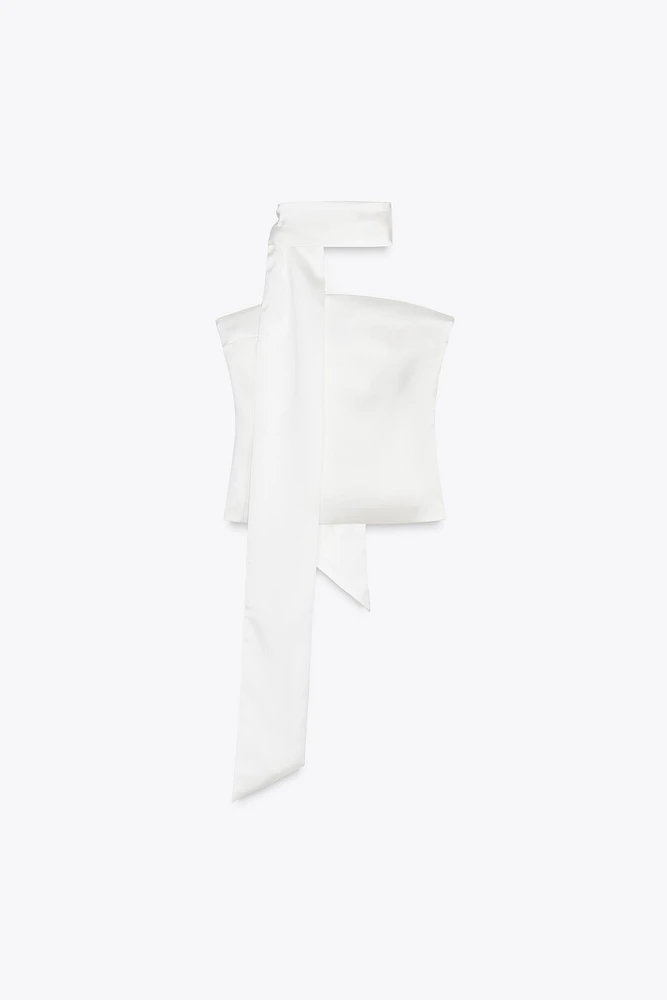 TOP SATINÉ DRAPÉ AVEC FOULARD