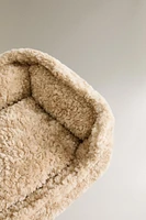 FAUX SHEARLING PET BED