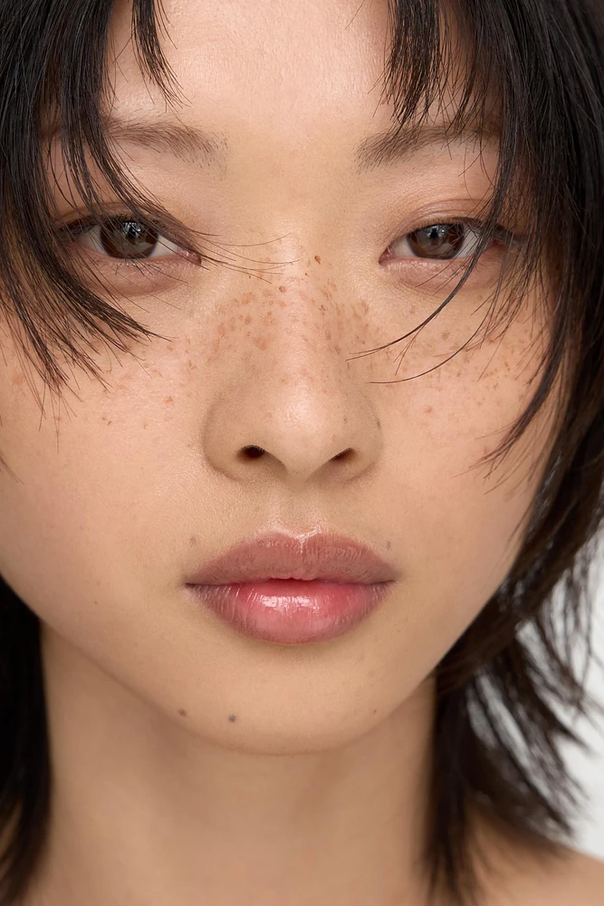 2 IN 1 FRECKLE PEN & EYELINER