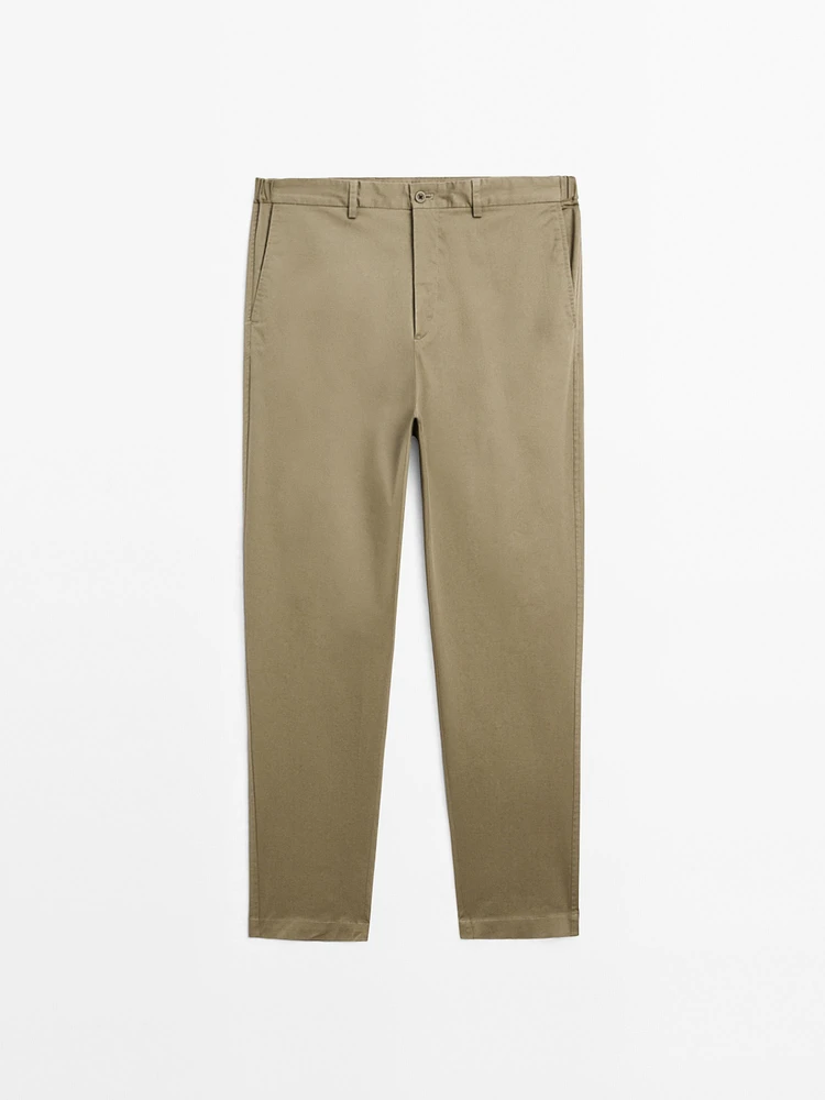Pantalon tapered fit en coton mélangé