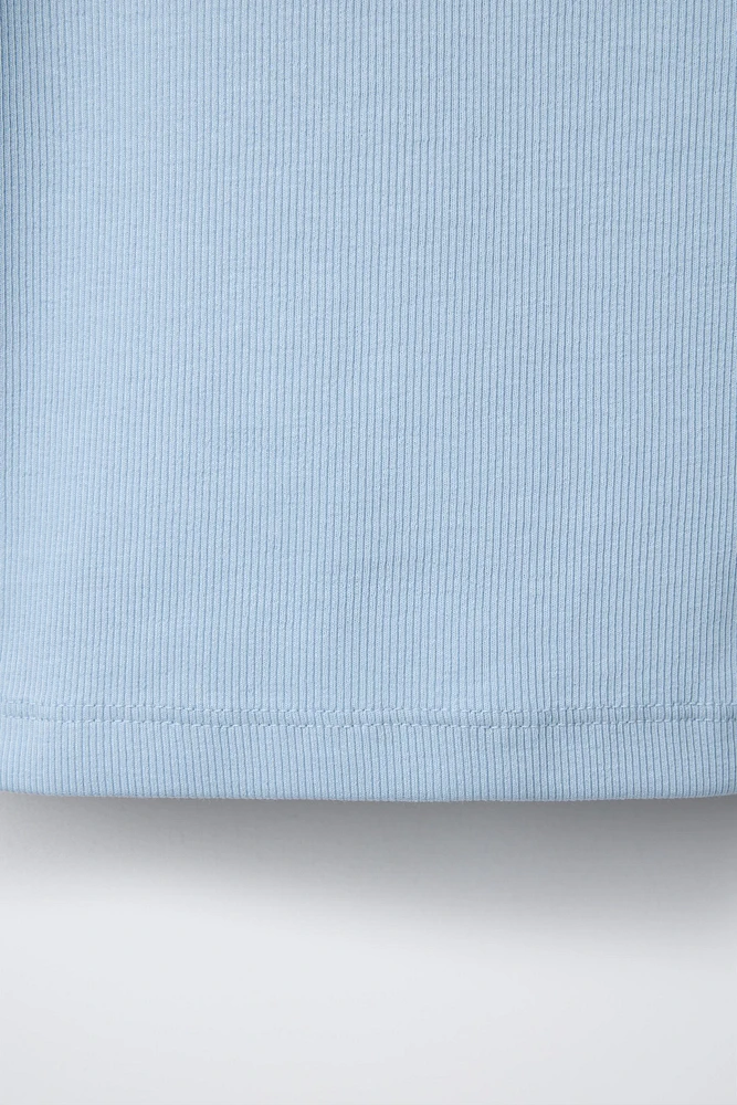 CONTRAST TEXT RIBBED T-SHIRT