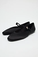 SATIN EFFECT BALLET FLATS