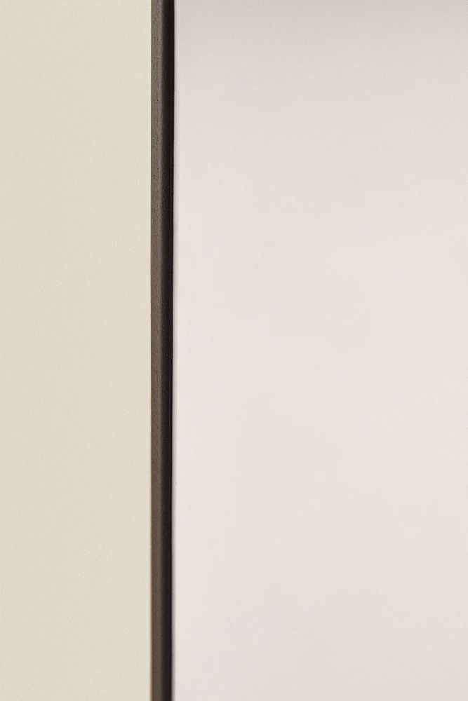 ASYMMETRIC WALL MIRROR