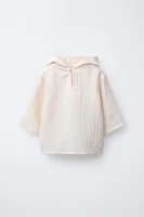 TEXTURED HOODED SHIRT