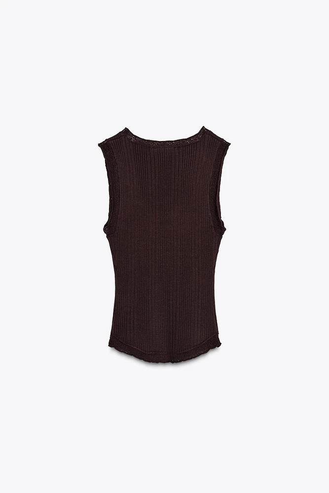 RIBBED KNIT TOP