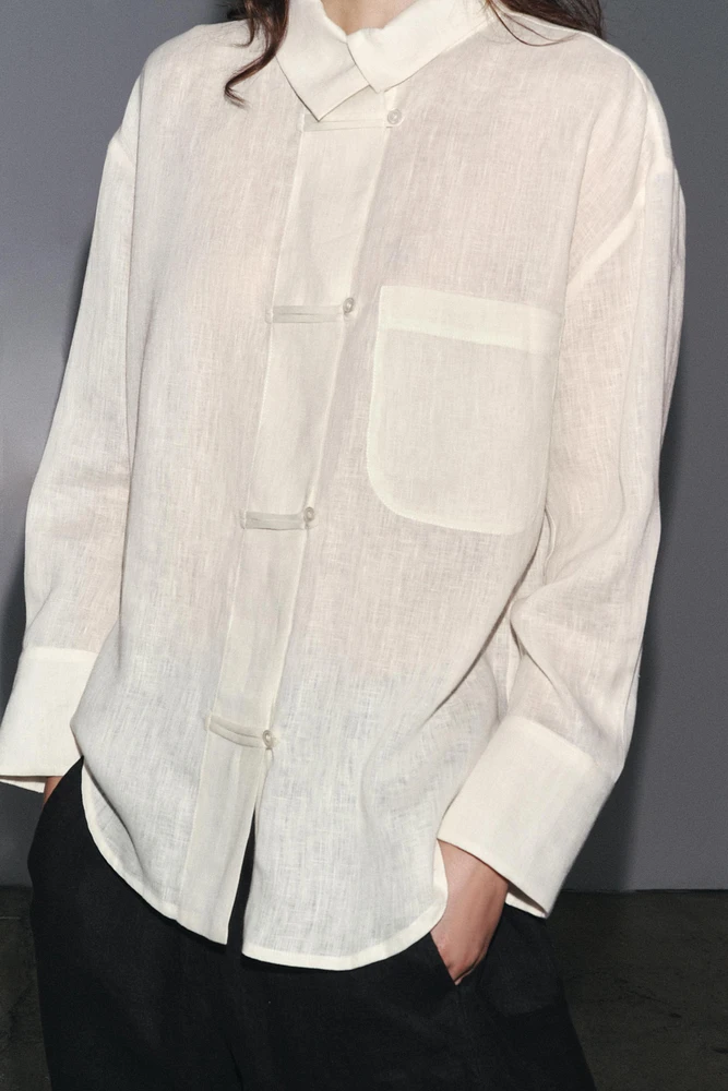 CHEMISE EN LIN 100 % À COL CROISÉ