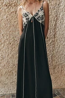 ROBE MIDI BRODÉE