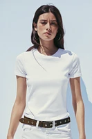 T-SHIRT AVEC COUTURE AU DOS