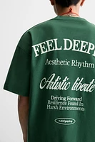 T-SHIRT À INSCRIPTIONS IMPRIMÉES