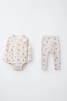 RIBBED HEARTS BODYSUIT AND LEGGINGS SET