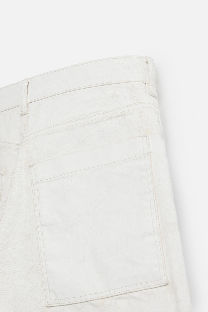 BERMUDA EN DENIM COUPE BAGGY EFFET CIRÉ
