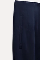 PANTS WITH A HIGH WAIST