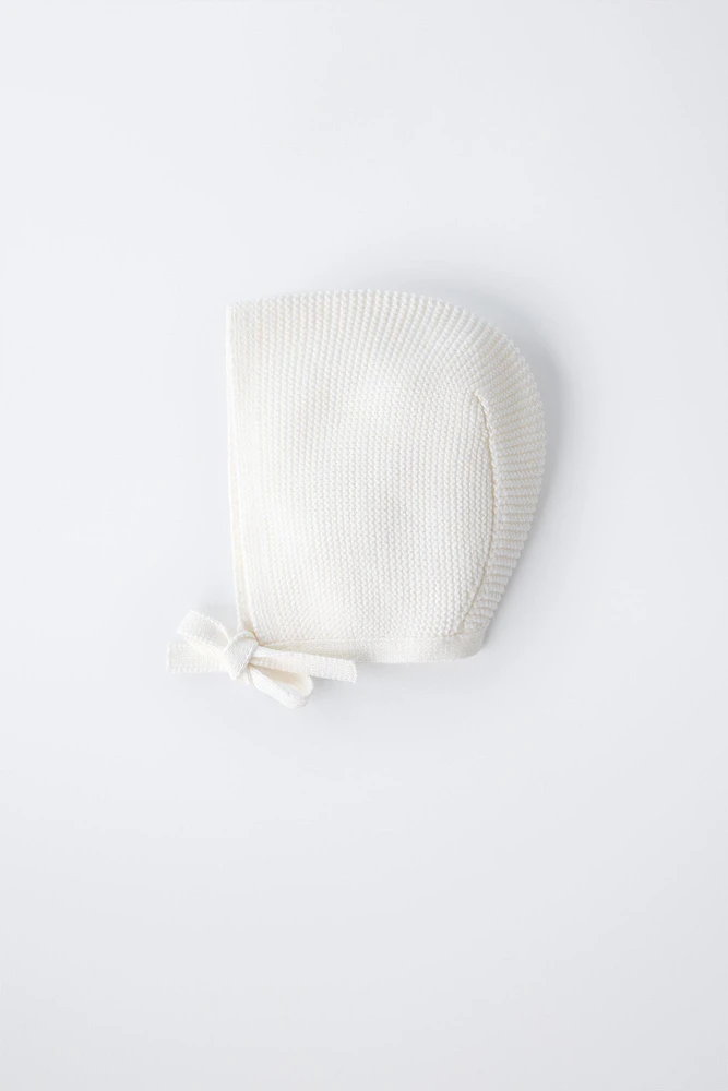 BONNET EN MAILLE