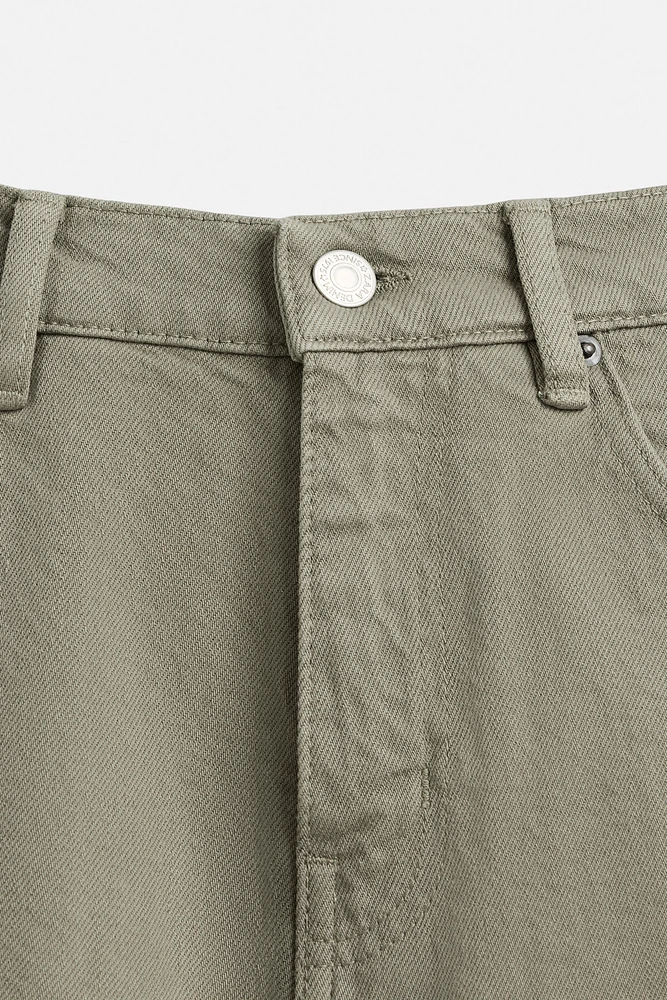 REGULAR FIT DENIM SHORTS