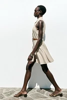 ROBE COURTE CEINTURE