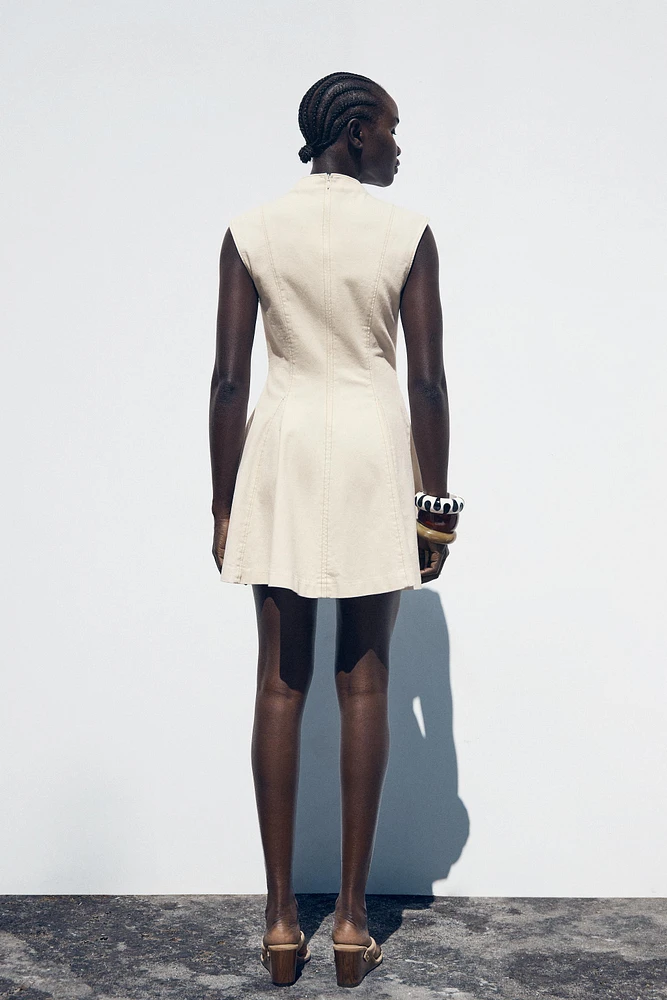 ROBE COURTE SANS MANCHES
