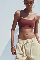 SEAMLESS CROP TOP