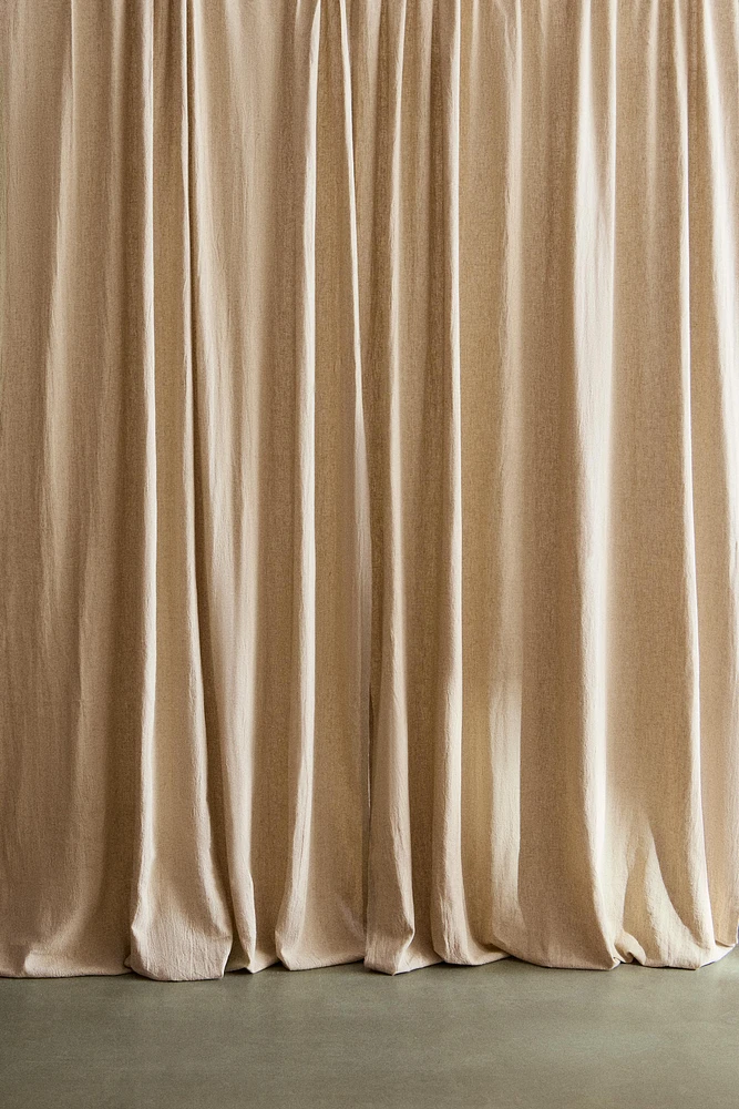 MEDIUM OPACITY FADED LINEN CURTAIN