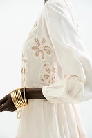 ROBE STRUCTURE BRODERIES