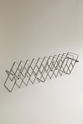 EXTENDABLE MAGAZINE RACK