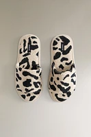 CHAUSSONS À BOUT OUVERT ÉPONGE ANIMAL PRINT