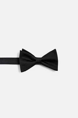 SILK BOW TIE