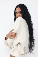 BASIC PLUSH SWEATSHIRT