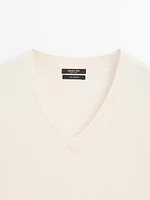 Knit 100% cashmere V-neck sweater
