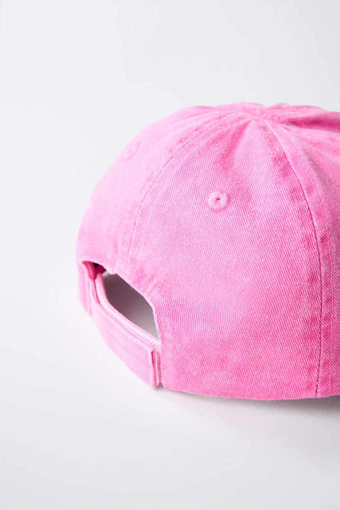 CASQUETTE INSCRIPTION BRODÉE