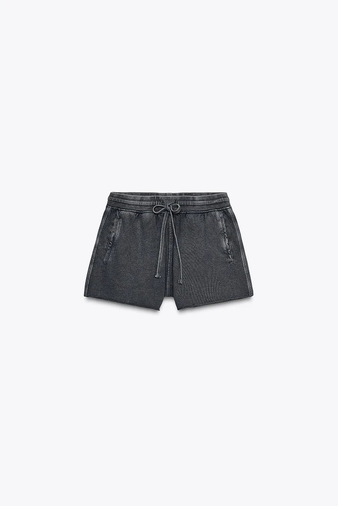 SHORT MOLLETON EFFET DÉLAVÉ