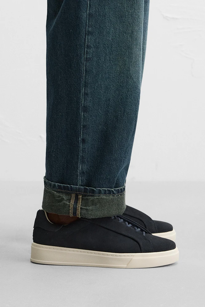 LEATHER SNEAKERS