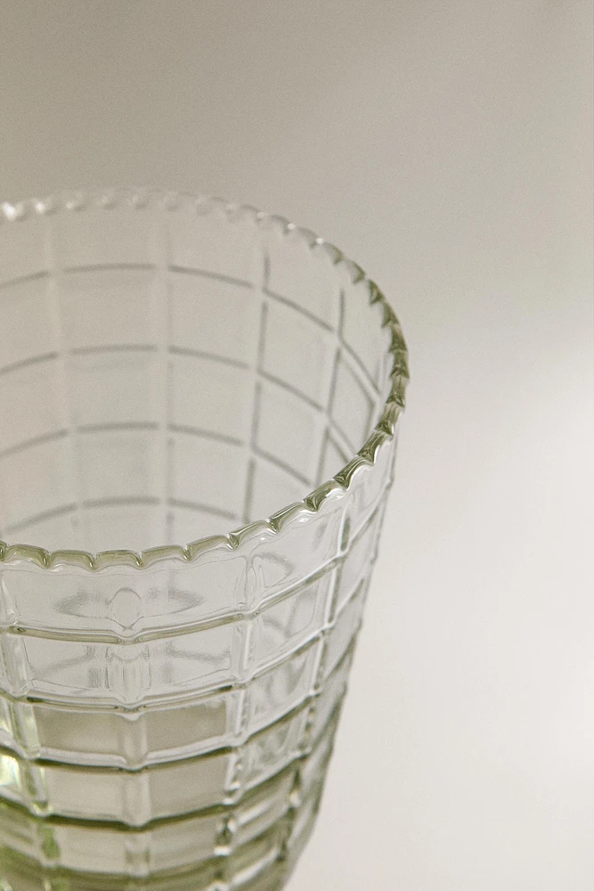 RAISED DESIGN GLASS TUMBLER