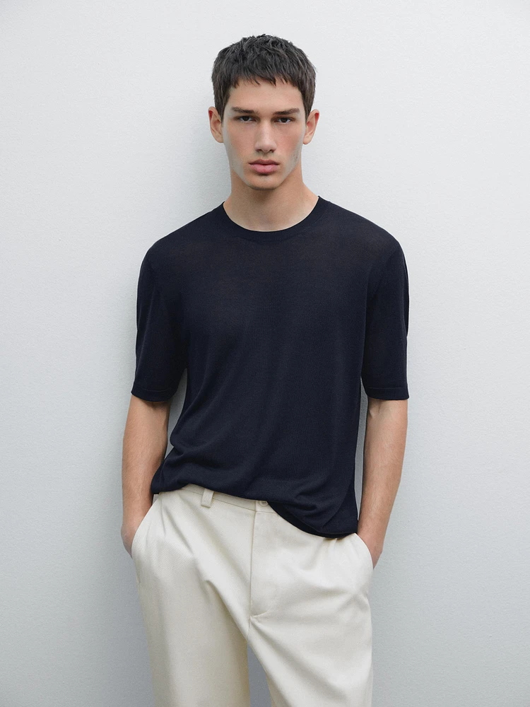 Short sleeve fine knit sweater