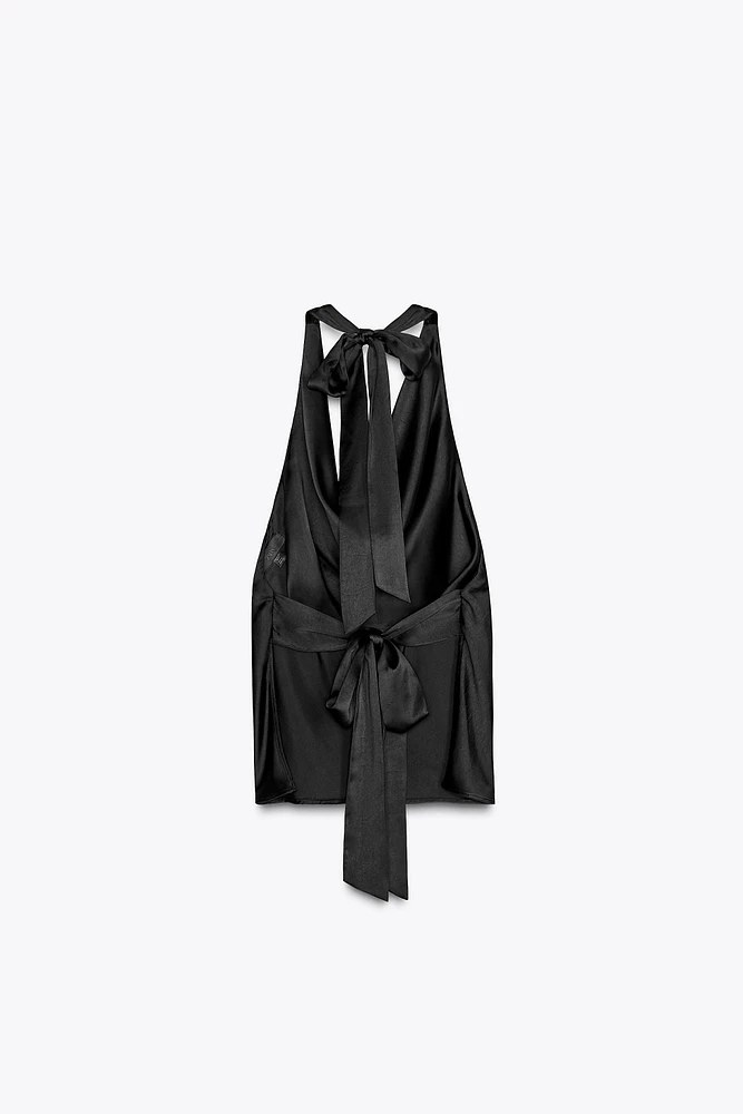 HALTER SATIN EFFECT TOP