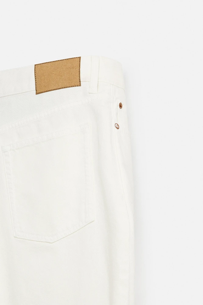 JEAN STRAIGHT FIT