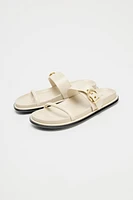 FLAT BUCKLE SANDALS