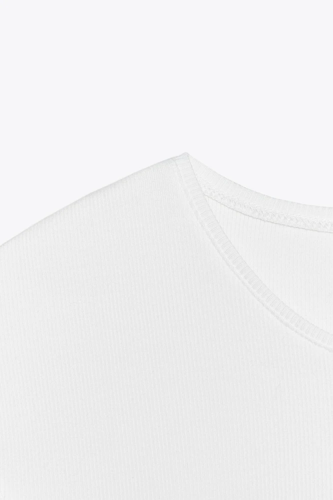 RIBBED T-SHIRT