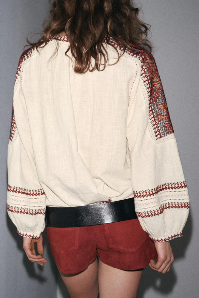 EMBROIDERED BLOUSE ZW COLLECTION