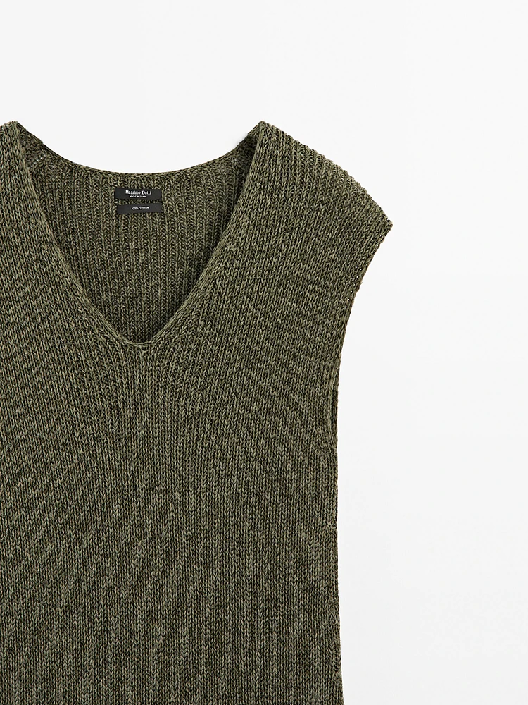 Pull sans manches col en V