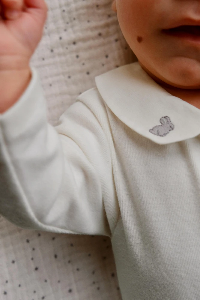 BODYSUIT WITH EMBROIDERED COLLAR