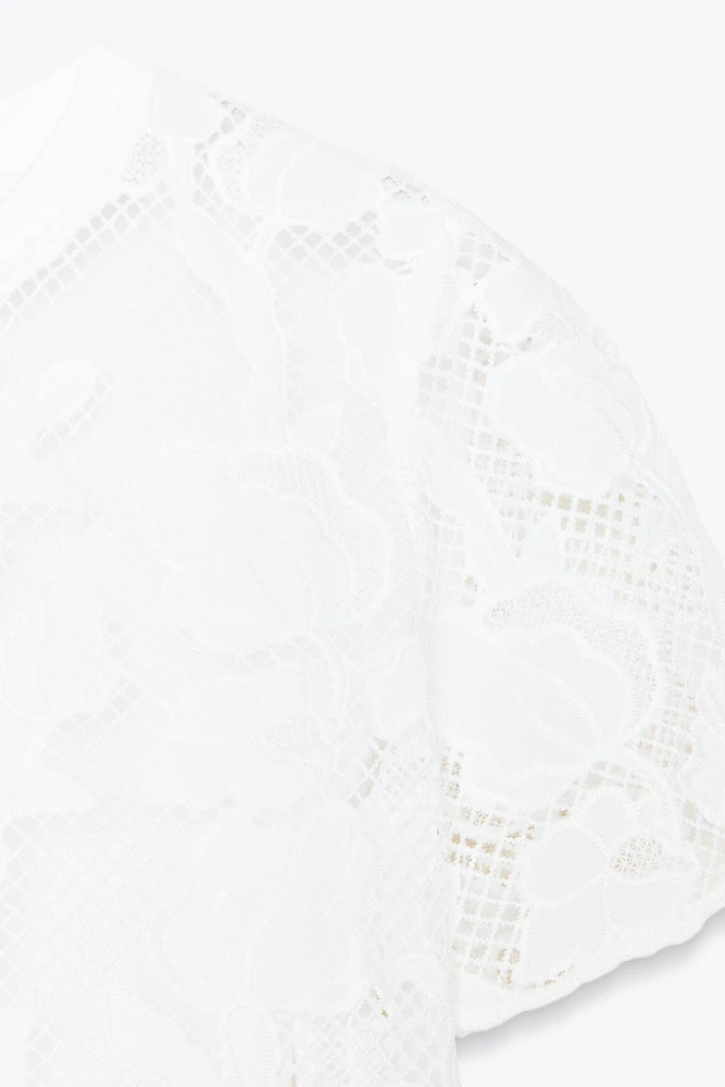FRONT EMBROIDERY T-SHIRT