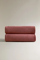 CHILDREN’S REVERSIBLE COZY BLANKET
