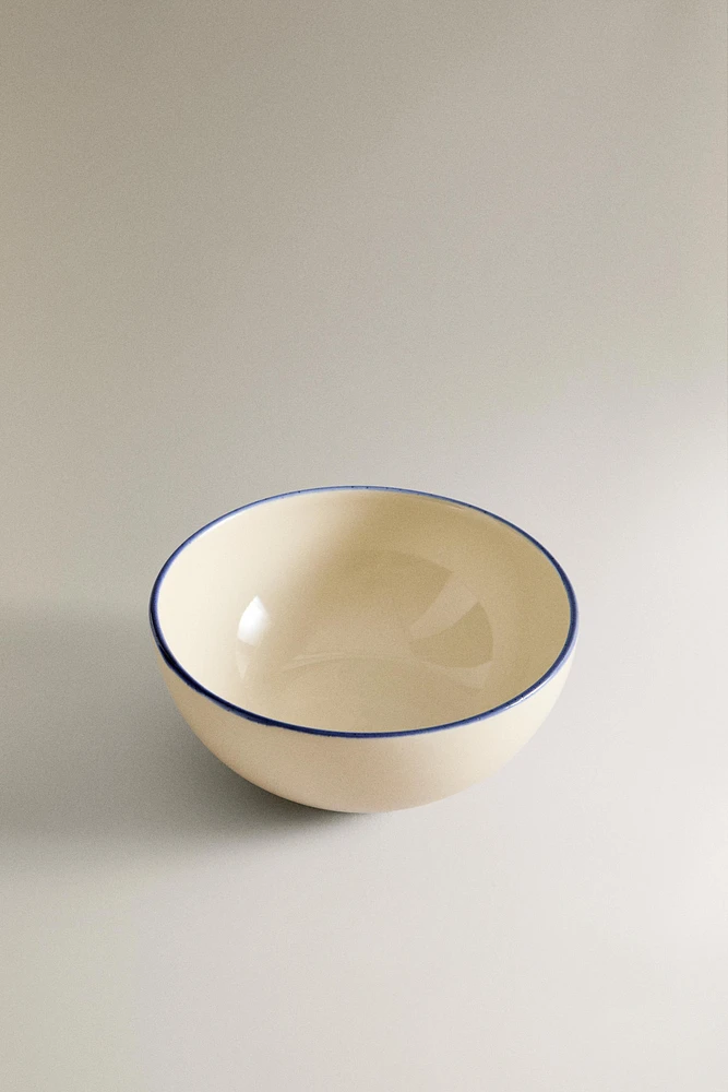 STONEWARE BOWL WITH RIM DETAIL