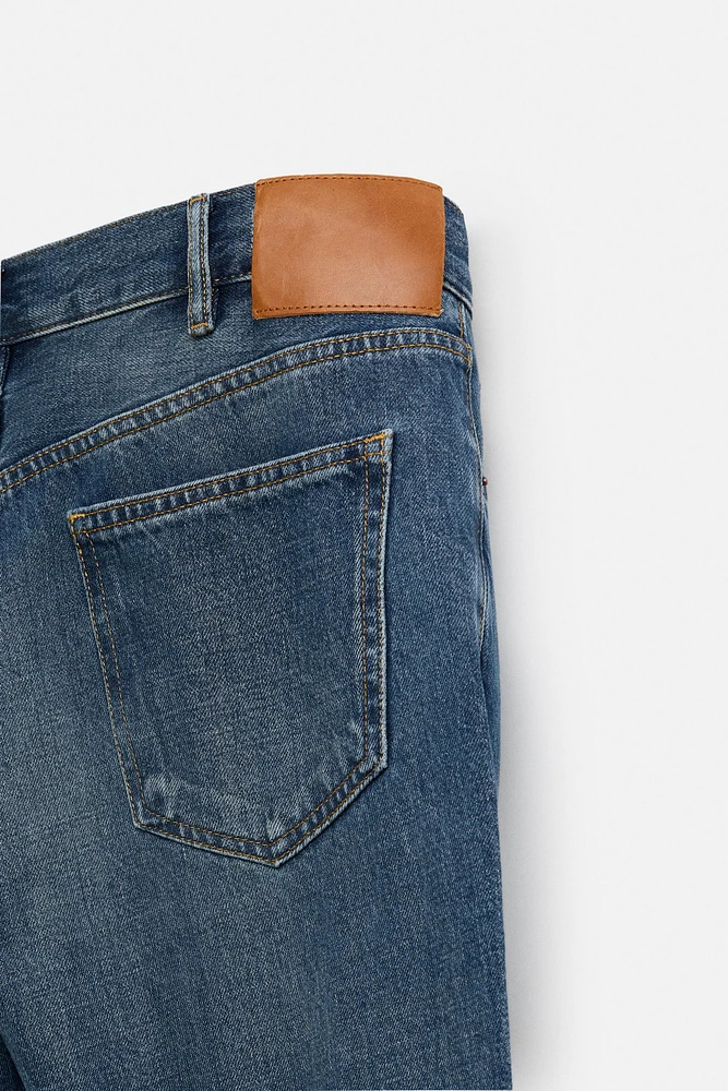 CLASSIC FLARE FIT JEANS