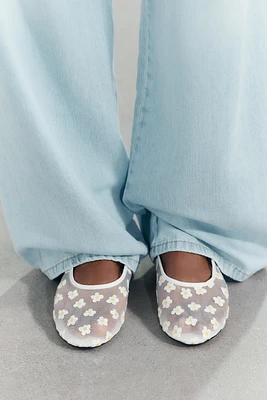 FLORAL MESH BALLET FLATS