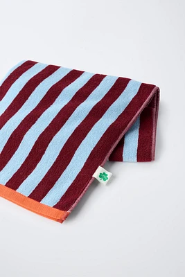 HÔTEL MAGIQUE © X ZARA STRIPED TOWEL