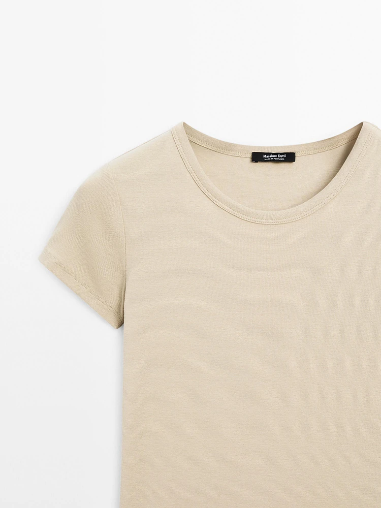 Short sleeve cotton blend T-shirt