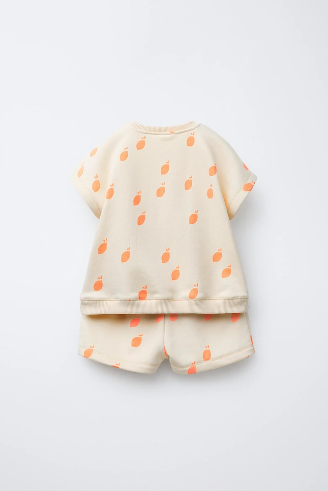 ENSEMBLE DE JOGGING T-SHIRT ET BERMUDA IMPRIMÉ