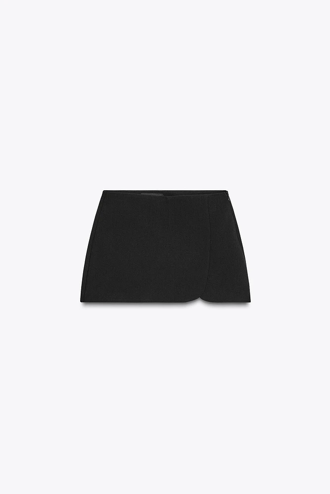 SKORT